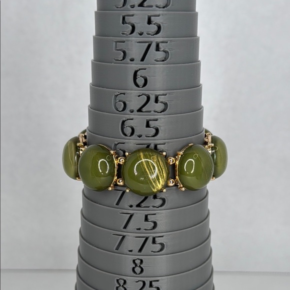 Estate Vintage-Inspired Green Stone and Gold Bracelet Lot C23 - Picture 5 of 6